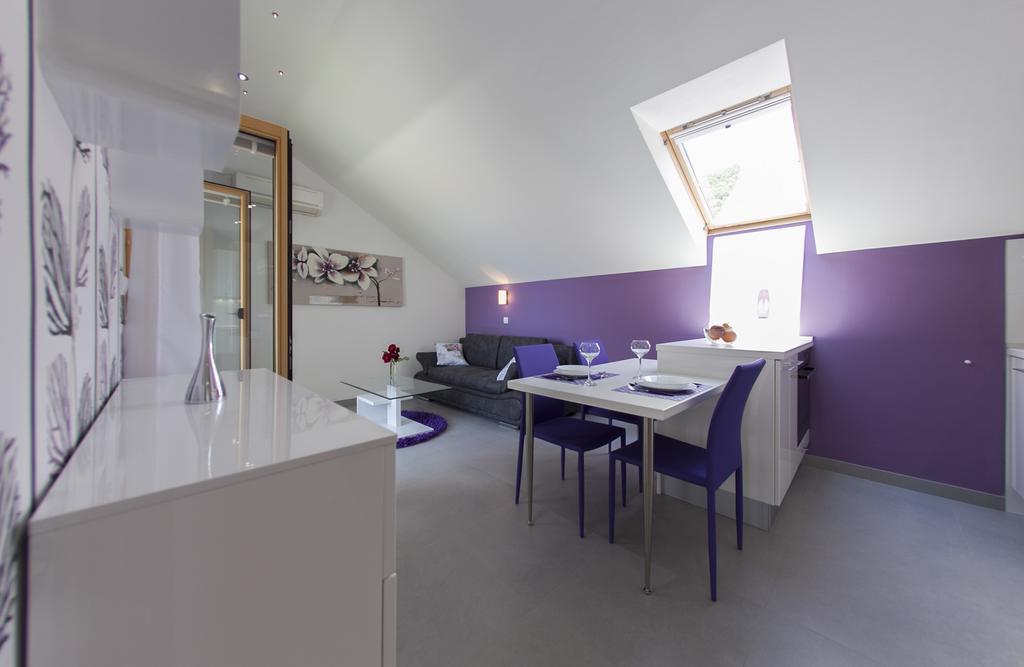 Apartments Benika Bol Rum bild